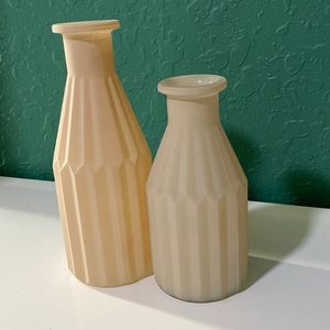 Tan flower vase decor 😱🥳